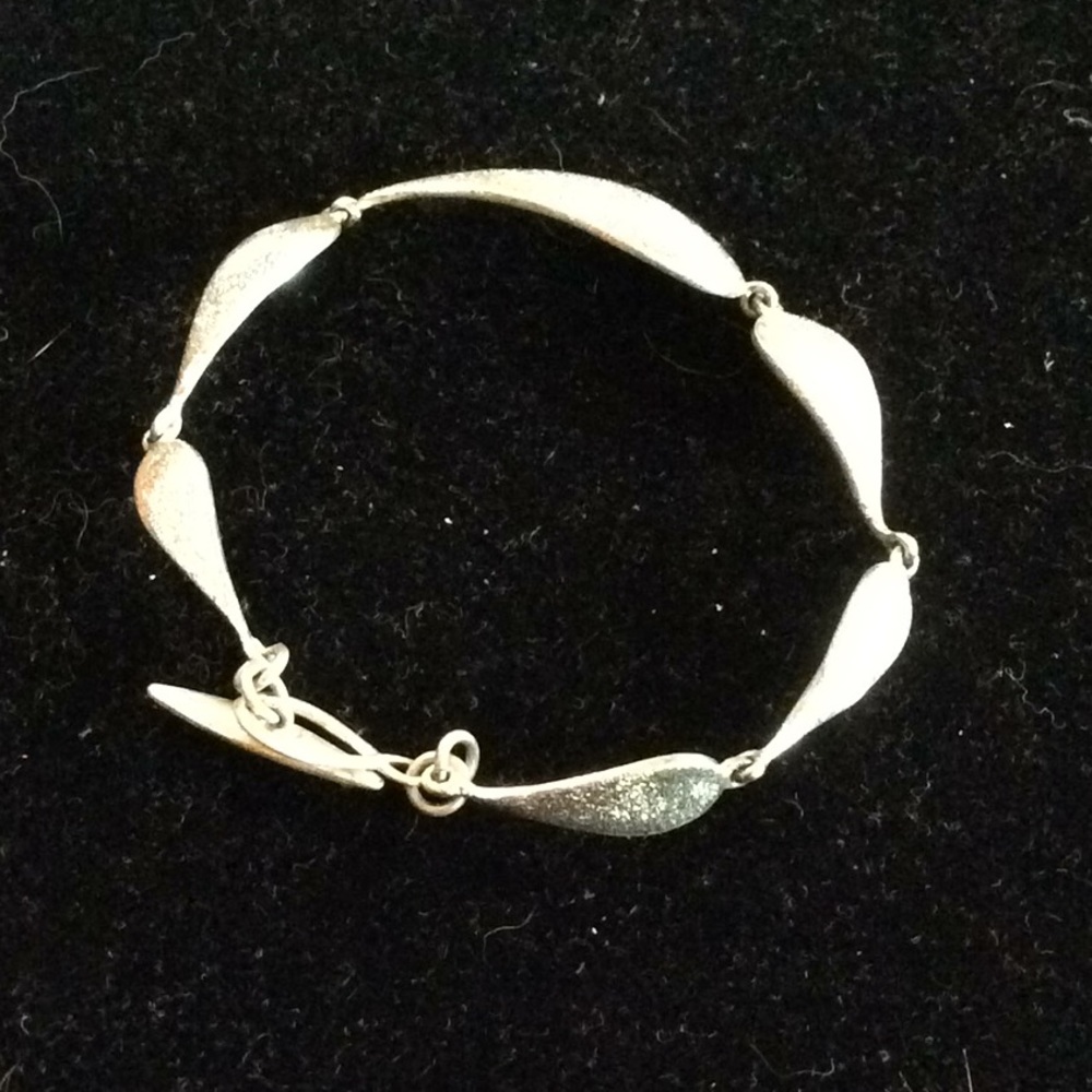 Laundry brushed silver bracelet